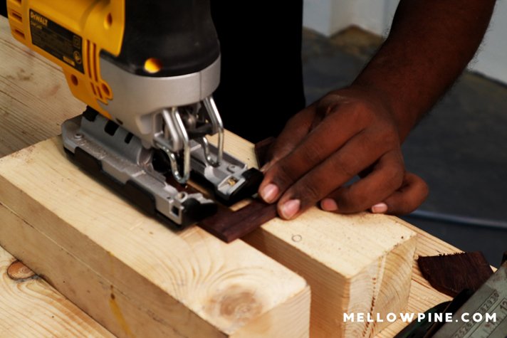 cutting the piece using jigsaw