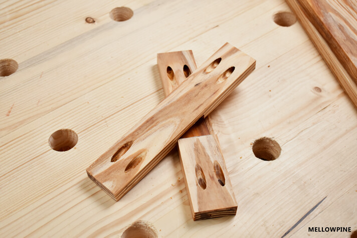 Cross Pieces with pocket holes