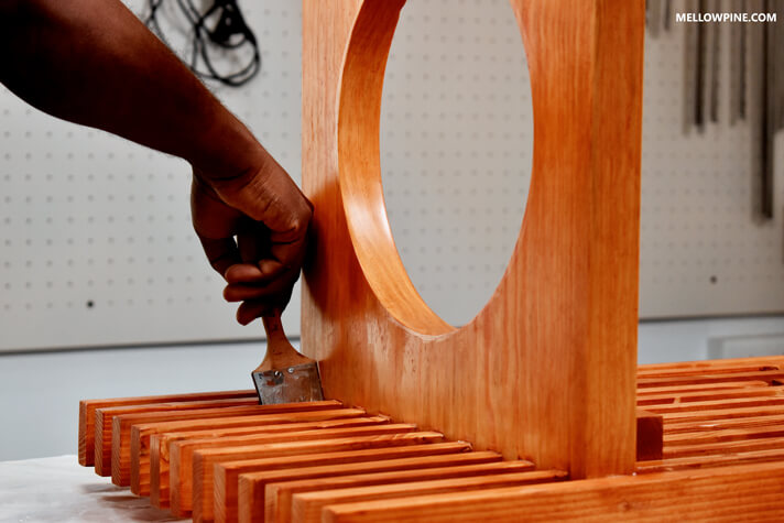Applying Polyurethane to seal the bench after staining