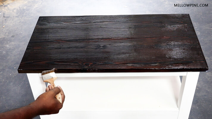 Applying Varathane PU to seal the table top