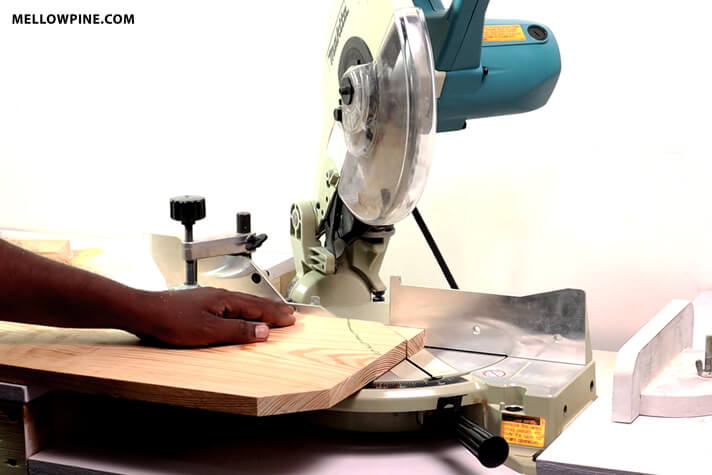 Cutting the corners of the top of the stool as per plan