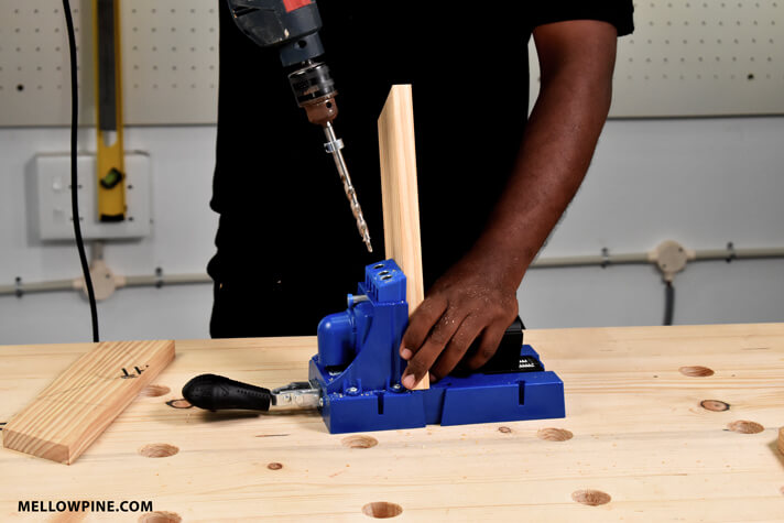 Drilling the pockethole using the drill and kreg jig