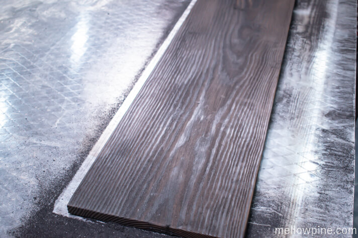 Panel pieces for the desk
