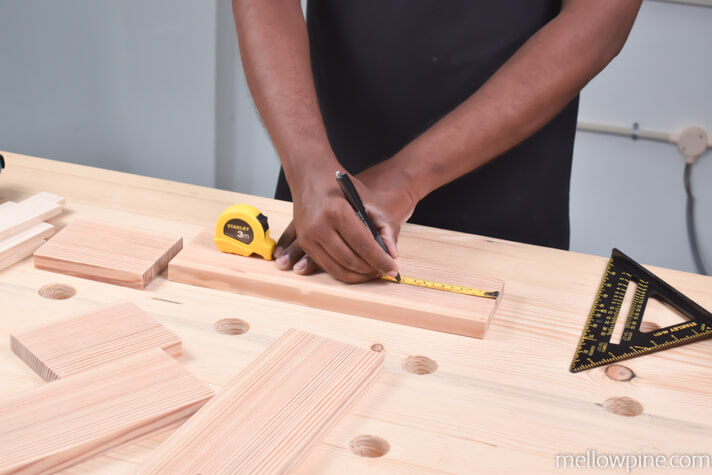 Making the curved part of the separator using the Jig Saw