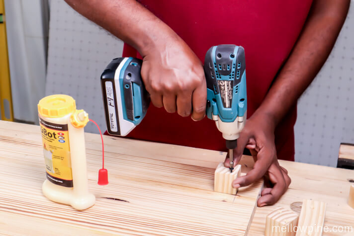 Fixing Corner Pieces on the board