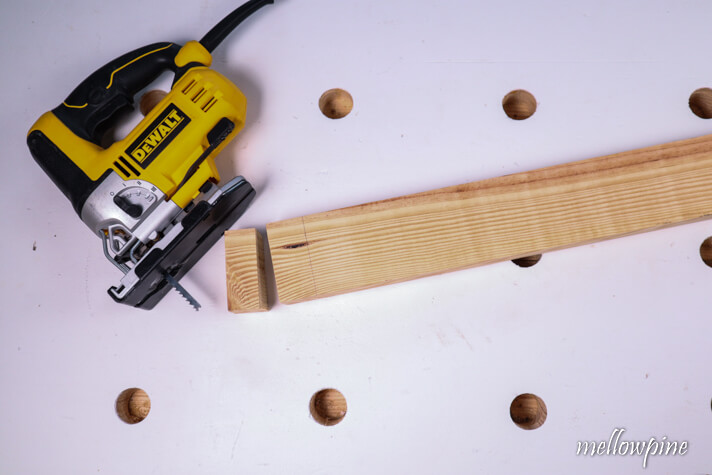 Wood cut using the Jigsaw