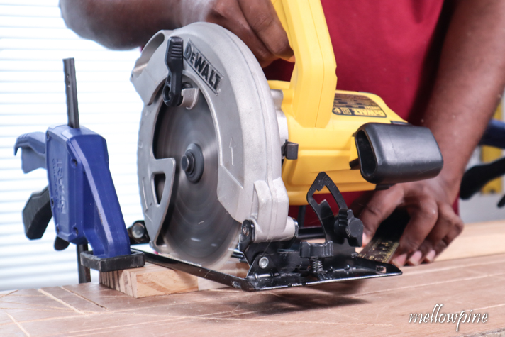 making multiple cuts in the wood with circular saw
