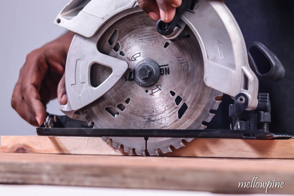 adjusting blade depth