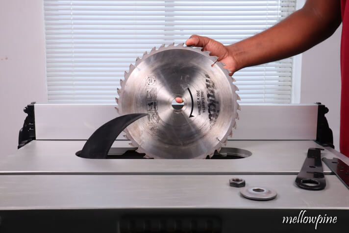 putting new blade into the table saw