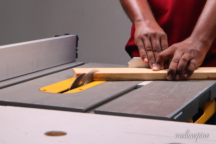making a 60 degree miter cut on the table saw