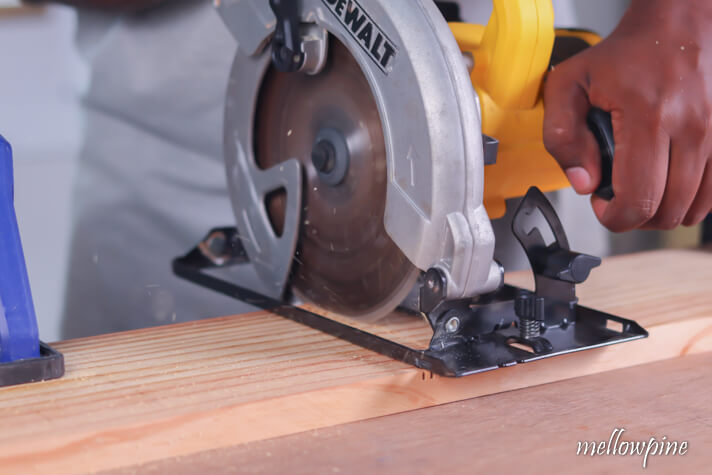 Making multiple passes with the circular saw