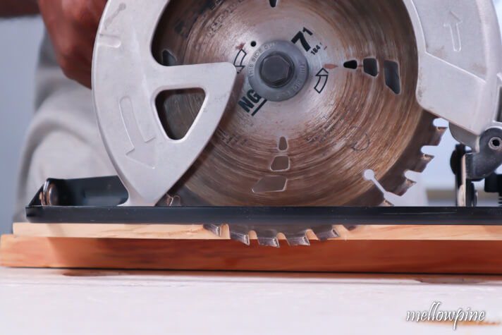 Adjusting the blade height