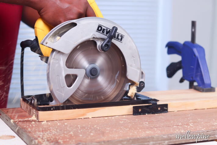 Cutting using rip fence on circular saw