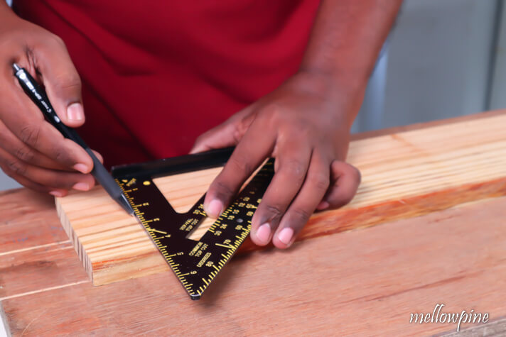 Marking the cut using the speed square