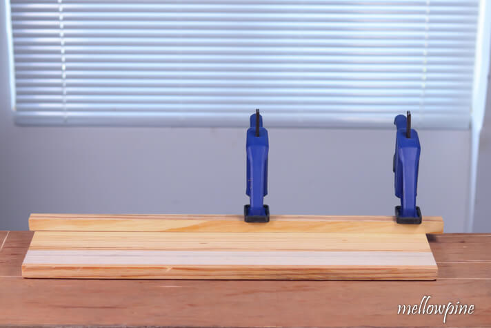 Clamping a straight piece on to the wood