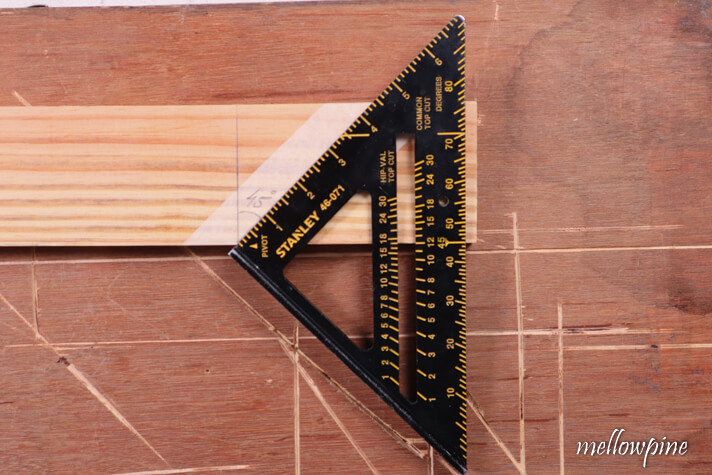 marking 135° angle on the piece
