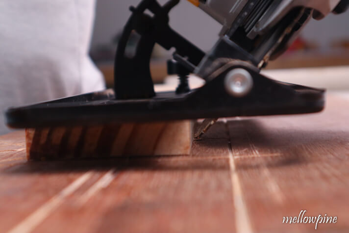 setting the blade depth on the circular saw