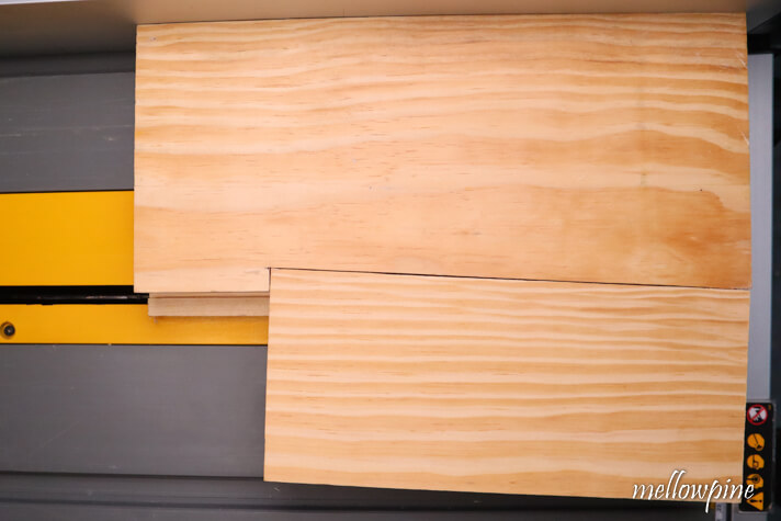 wood to be cut placed inside the wedge space of the jig
