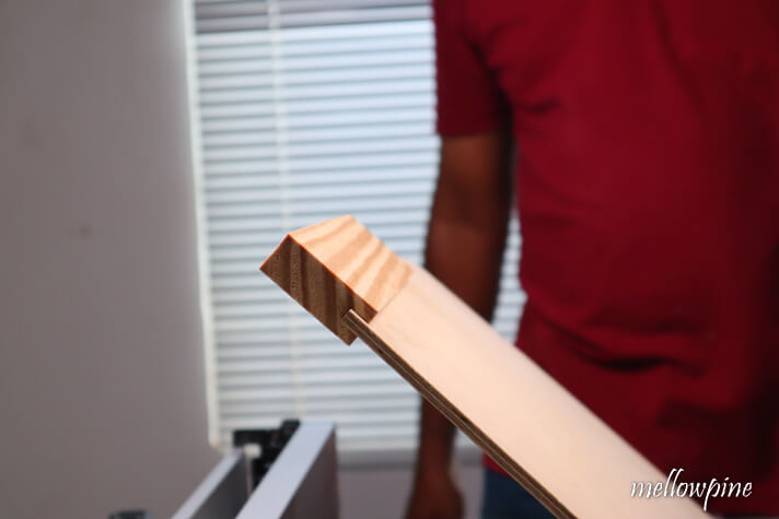 panel fitting in the groove of the shaker door frame