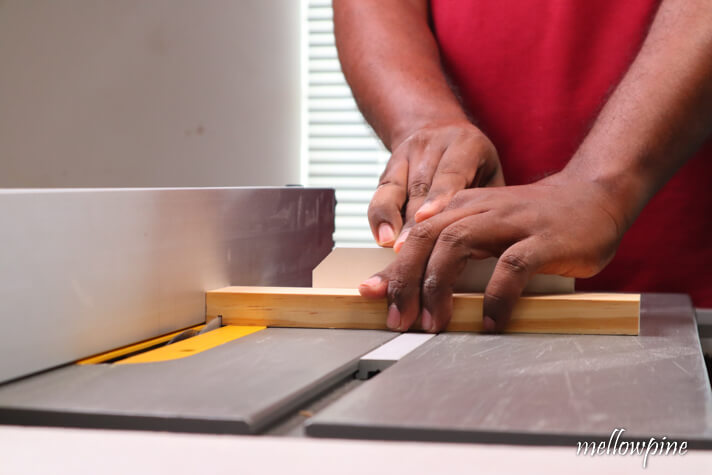 cutting the tongue of the rail on table saw