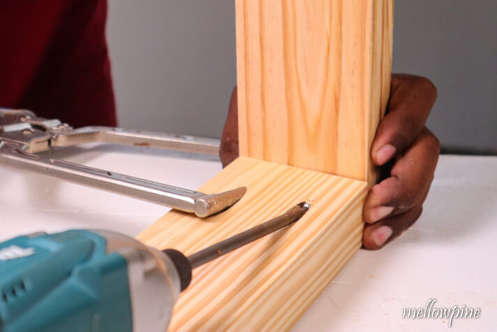 using pocket hole screw to join 2x4s