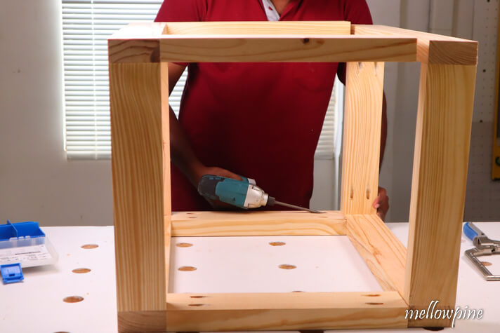 attaching top rectangle to the box frame