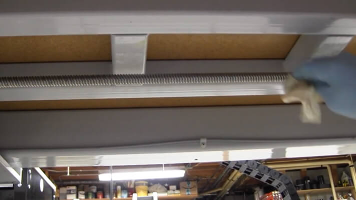 Y-axis ball screw drive underneath workbed