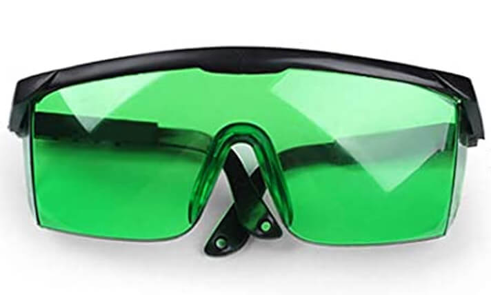 Saftey glasses provided with of laser master 2