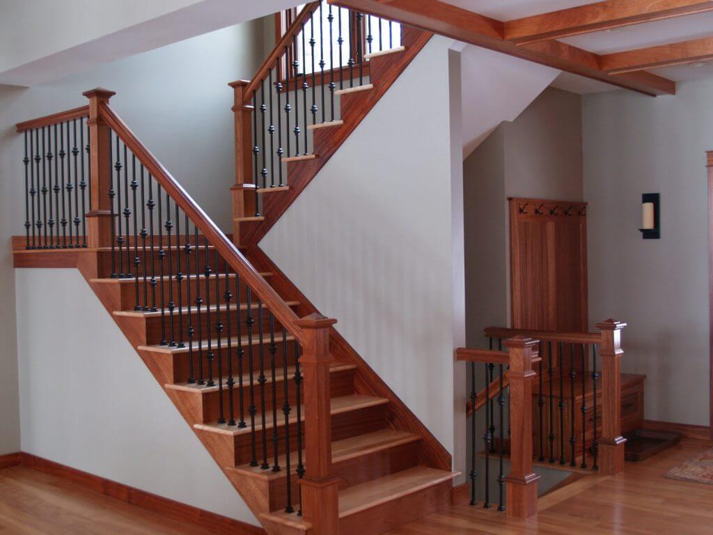 hardwood skirtboard