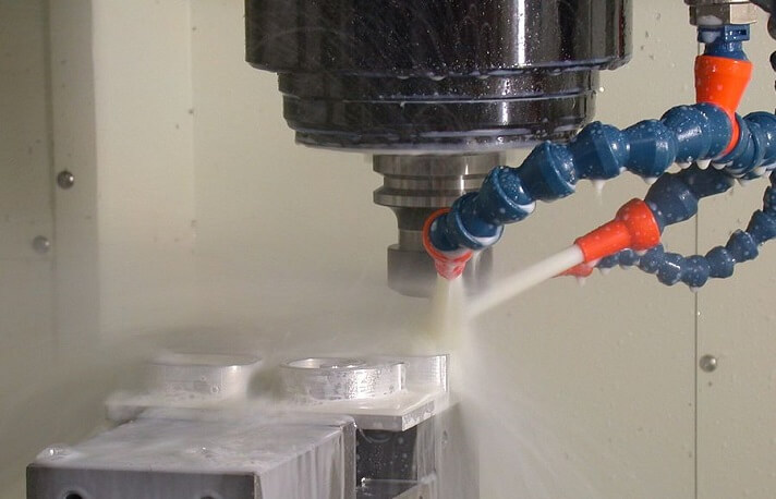 CNC Cutting Fluid delivery (Source: Glenn McKechnie) 