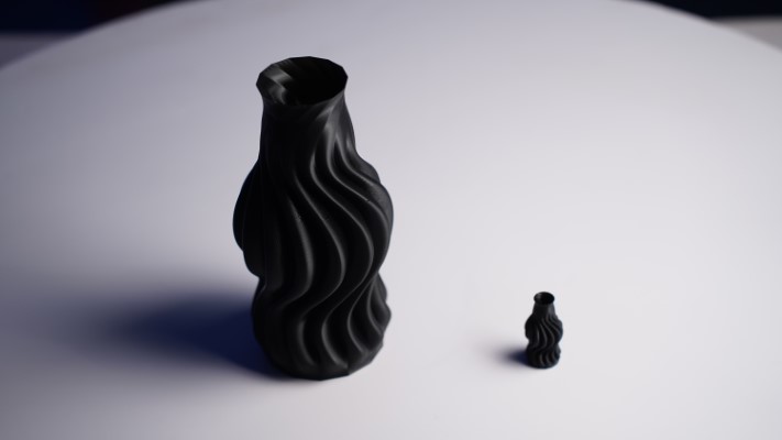 3D printed vase model using Snapmaker 2.0