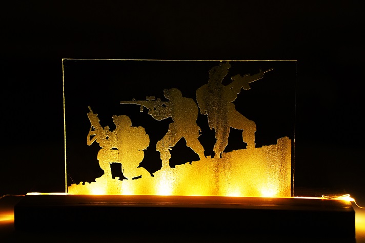 Engraving and cutting glass using xTool D1 Pro