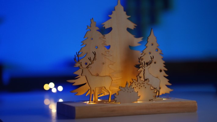 Laser cut decoration made on Snapmaker 2.0