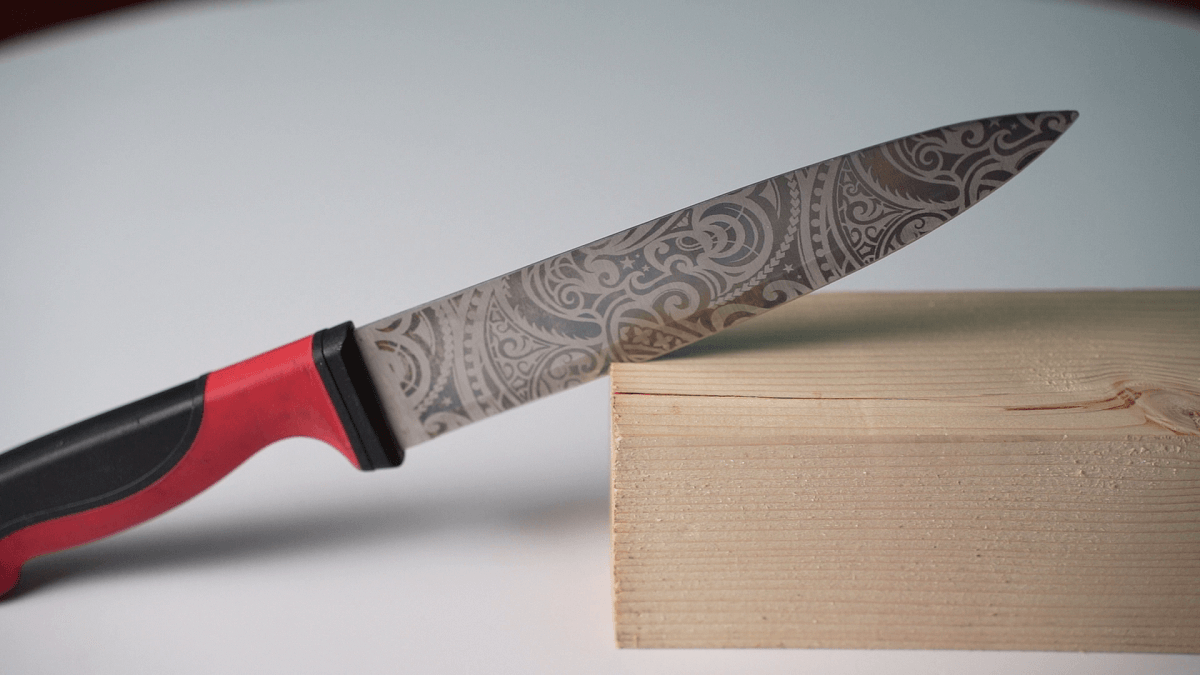 Laser engraving knife