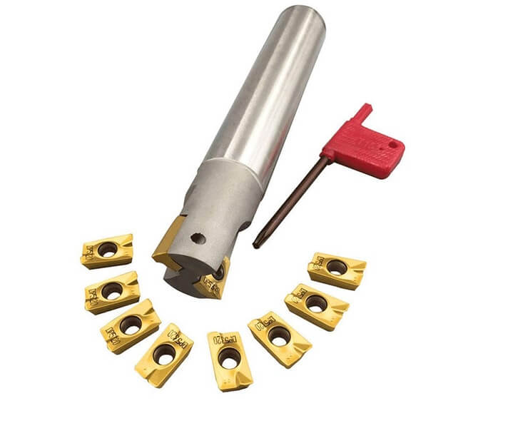 Indexable end mill with multiple inserts