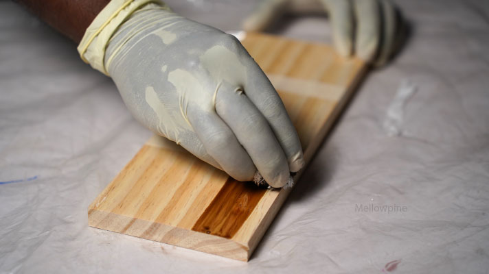 Applying danish oil on pine