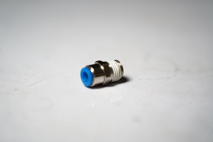 6mm Push to connect coupling with ¼” NPT male