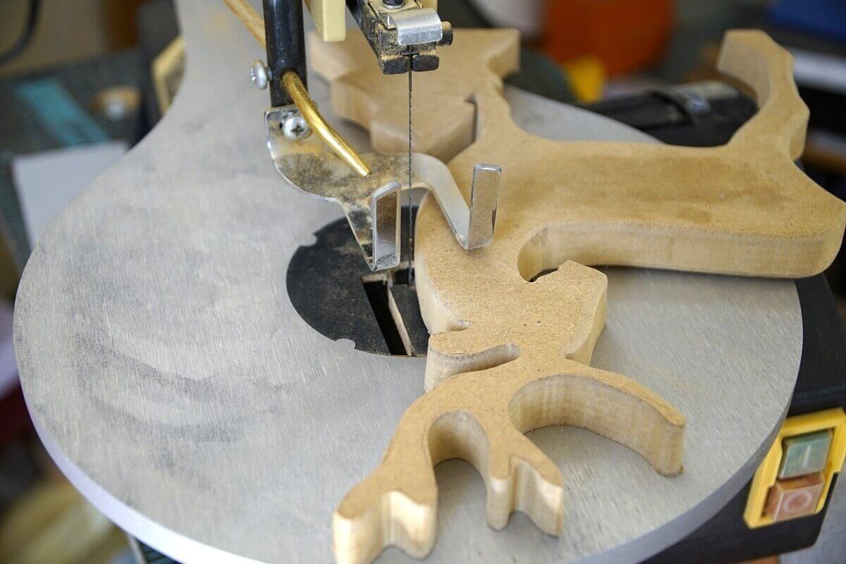 Best Wood for Scroll Saw