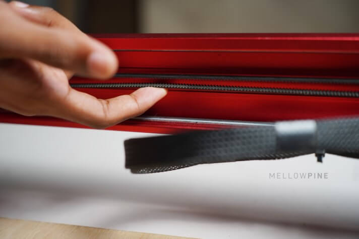 Checking the belt tension