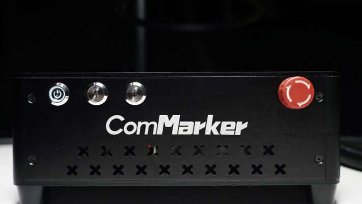 Front panel of the ComMarker B4