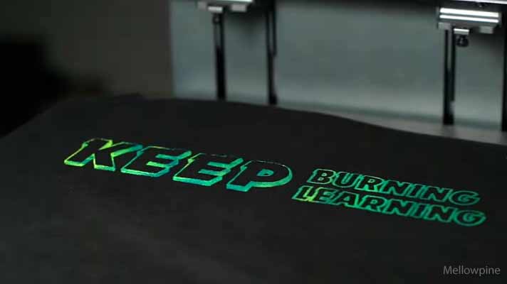 Gradient-style single-layer multicolor print on fabric