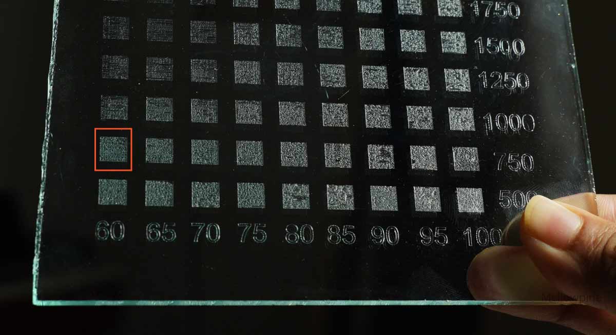 Square with most details highlighted on a laser engraved glass