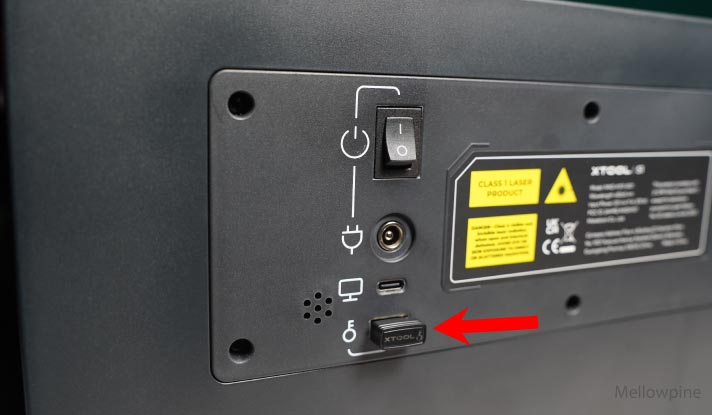 USB key on xTool S1