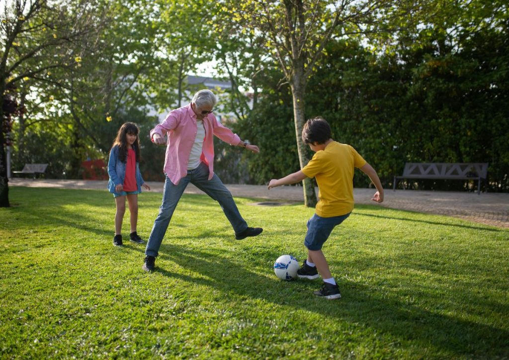 32 Signs You’re Crossing the Line with Your Grandkids’ Parents (and How to Step Back Gracefully)