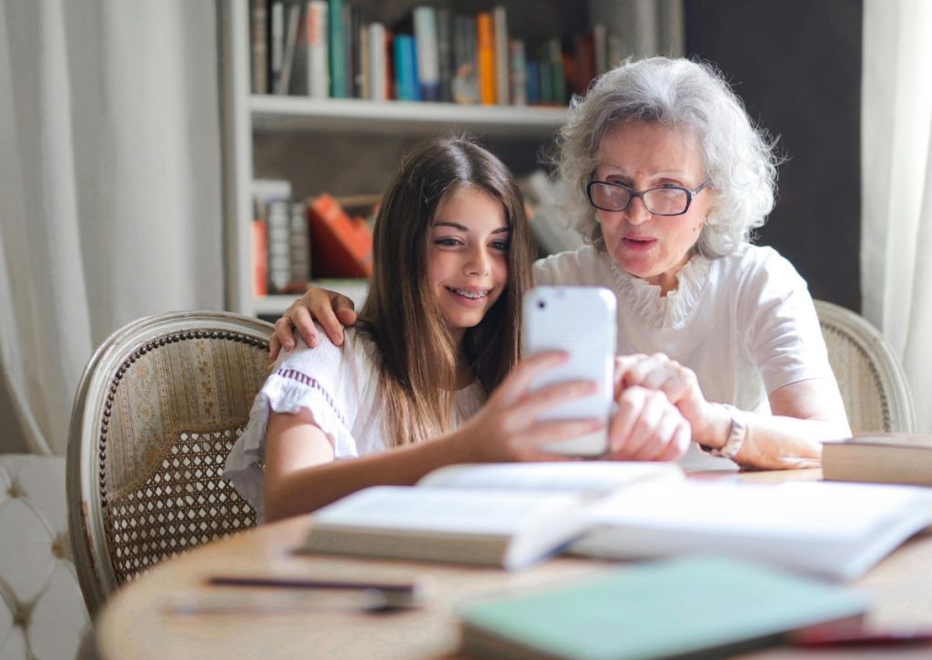 32 Signs You’re Crossing the Line with Your Grandkids’ Parents (and How to Step Back Gracefully)