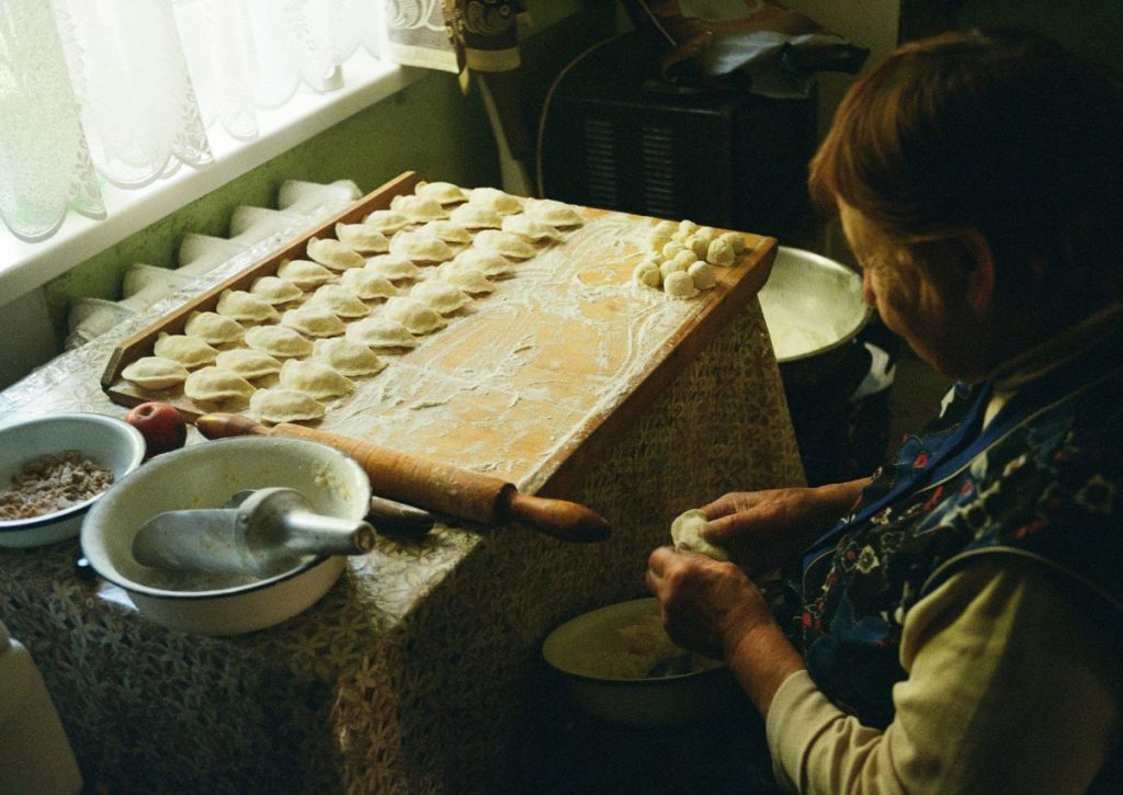 29 Everyday Habits That Make Grandkids Want to Spend More Time with You