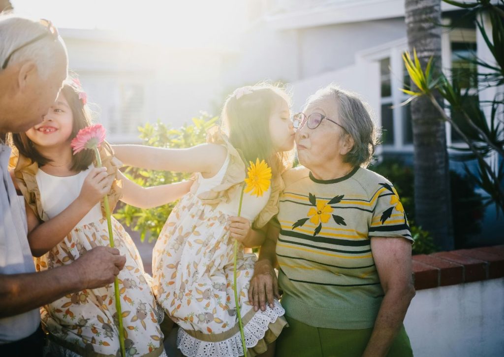 29 Everyday Habits That Make Grandkids Want to Spend More Time with You