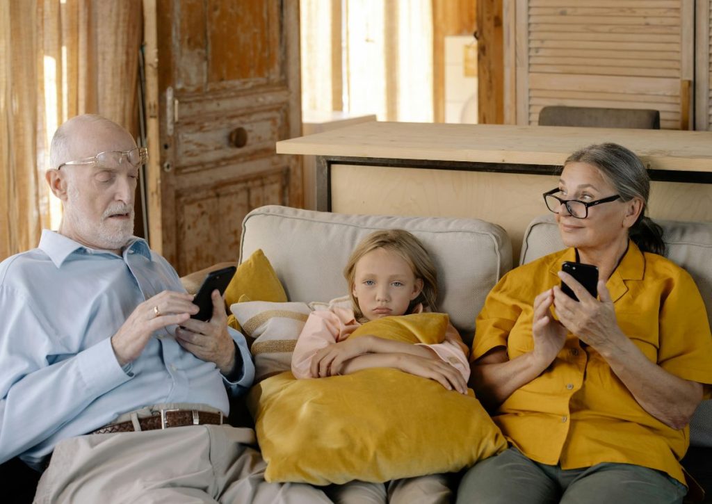 32 Signs You’re Crossing the Line with Your Grandkids’ Parents (and How to Step Back Gracefully)