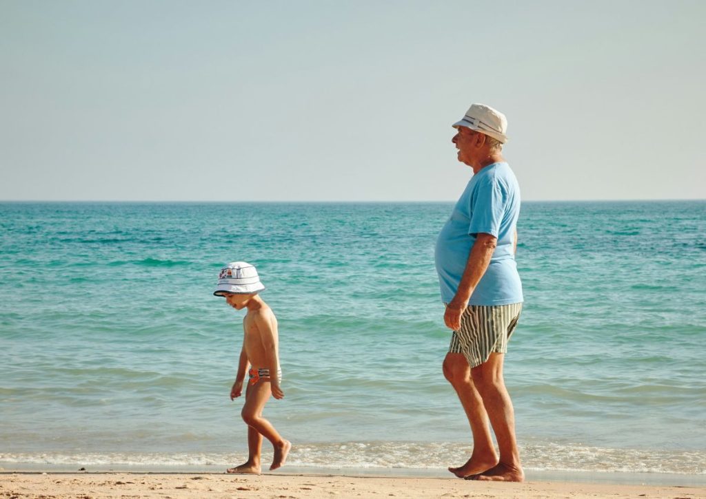 29 Everyday Habits That Make Grandkids Want to Spend More Time with You