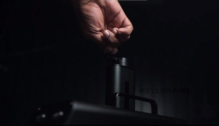 Using the hand crank to adjust laser focus